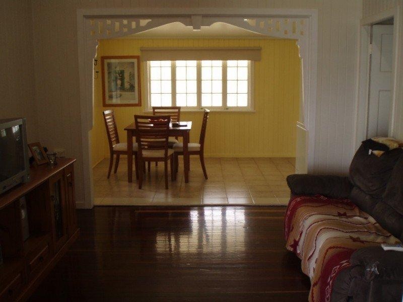 111 Livingstone Street, Berserker QLD 4701