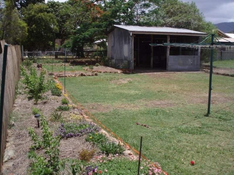 111 Livingstone Street, Berserker QLD 4701