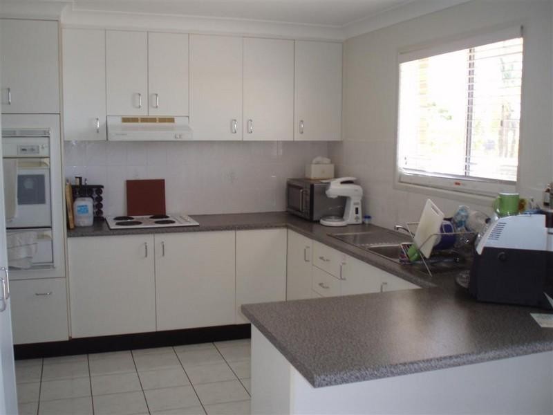 14 Gleeson Close, Gracemere QLD 4702