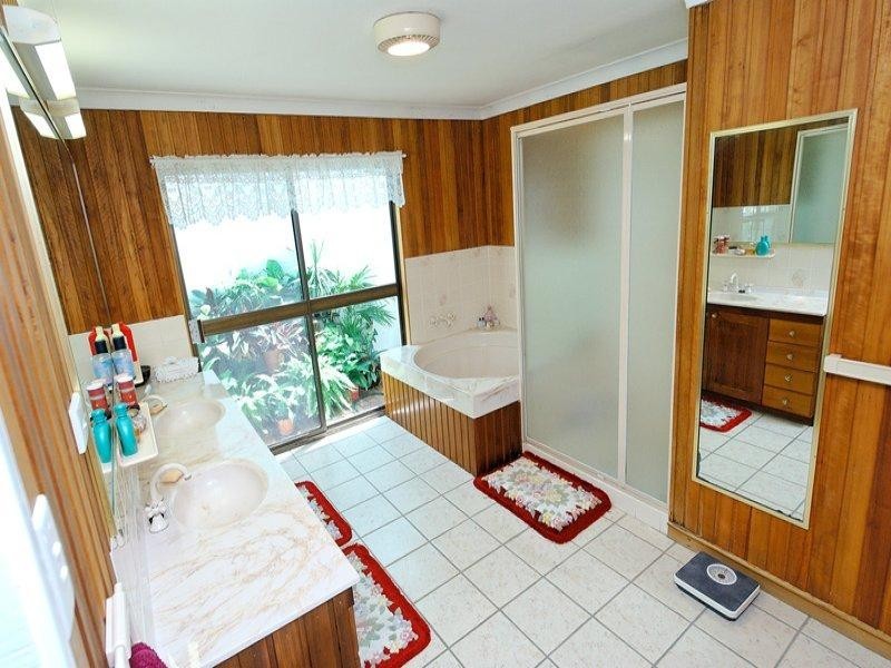 32 Black Gin Creek Road, Alton Downs QLD 4702
