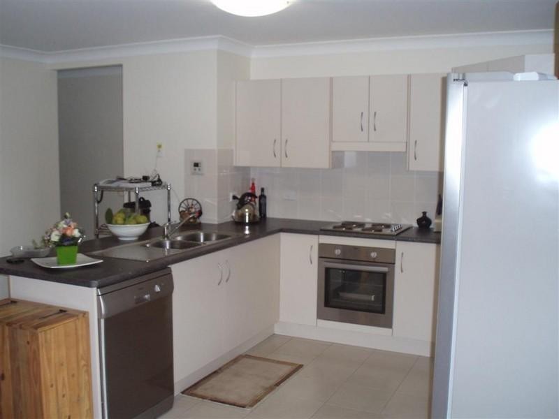 38 Joseph Street, Gracemere QLD 4702