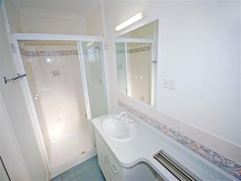 8 Hicks Close, Gracemere QLD 4702