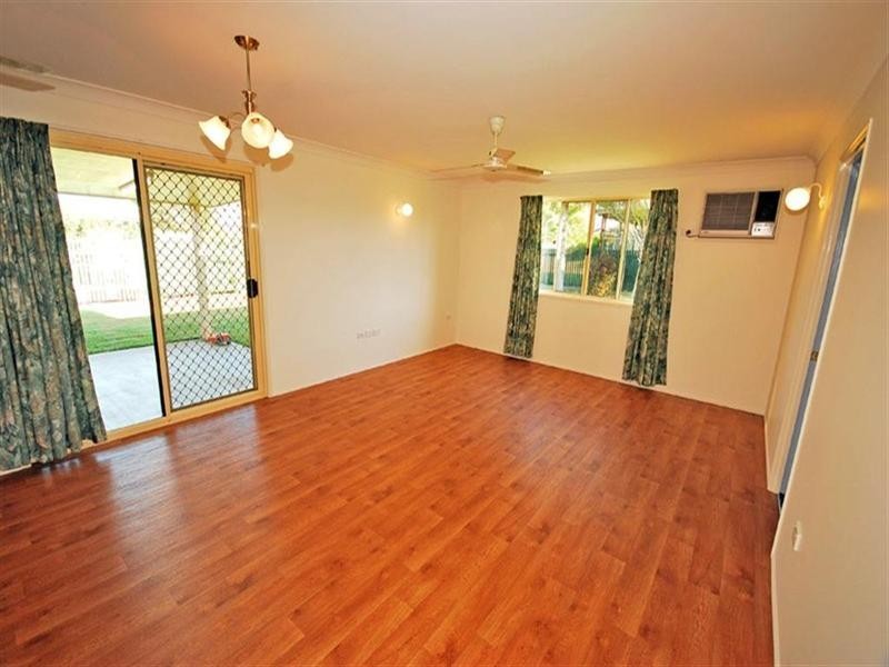 8 Hicks Close, Gracemere QLD 4702