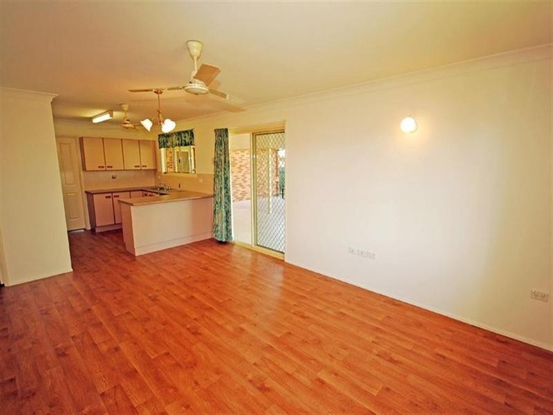 8 Hicks Close, Gracemere QLD 4702