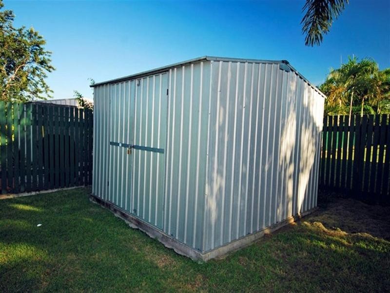 8 Hicks Close, Gracemere QLD 4702