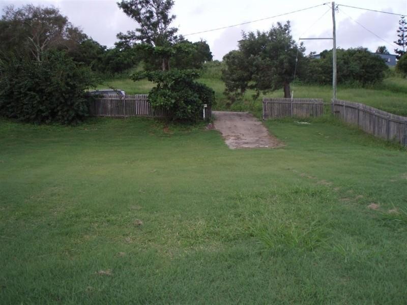 16 Clements Street, Emu Park QLD 4710