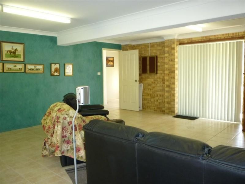 15 Fenwick Street, Gracemere QLD 4702