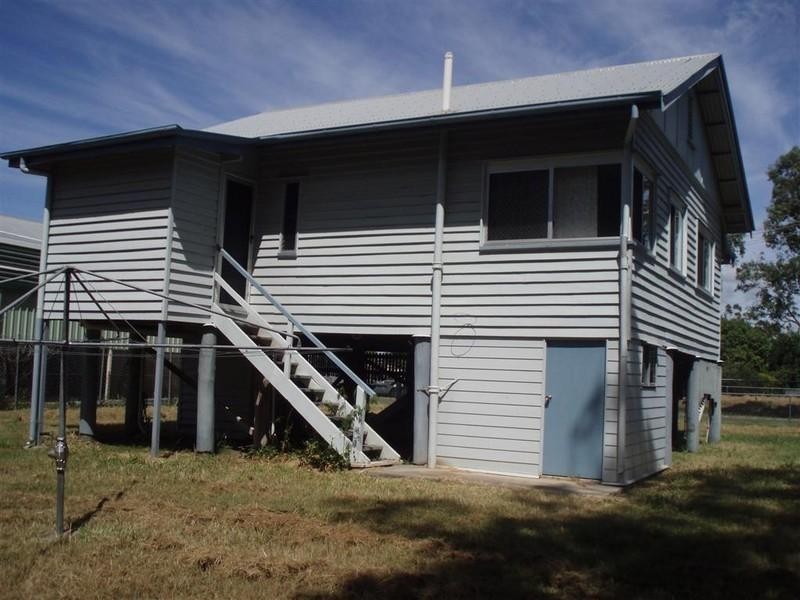 19 Welch Street, Park Avenue QLD 4701