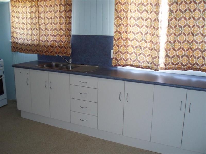 19 Welch Street, Park Avenue QLD 4701