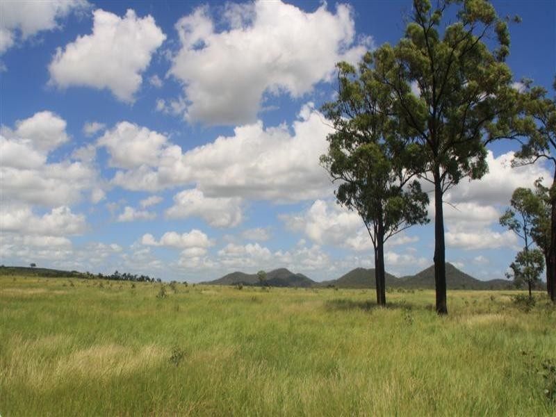 66062 Bruce Highway, Canoona QLD 4702