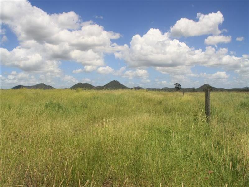 66062 Bruce Highway, Canoona QLD 4702