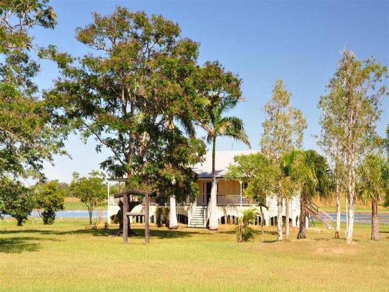 9 Atkinson Road, Yaamba QLD 4704