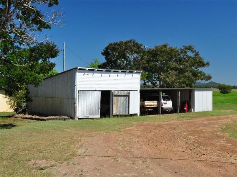 9 Atkinson Road, Yaamba QLD 4704