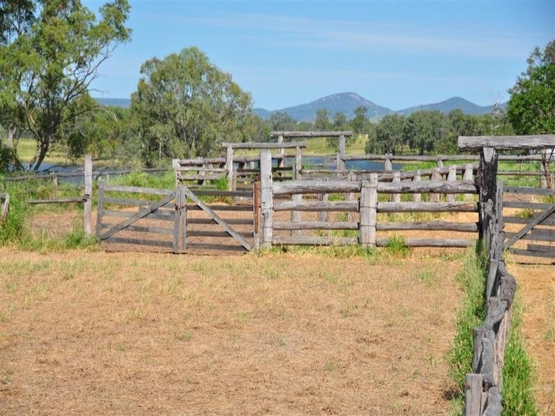 9 Atkinson Road, Yaamba QLD 4704