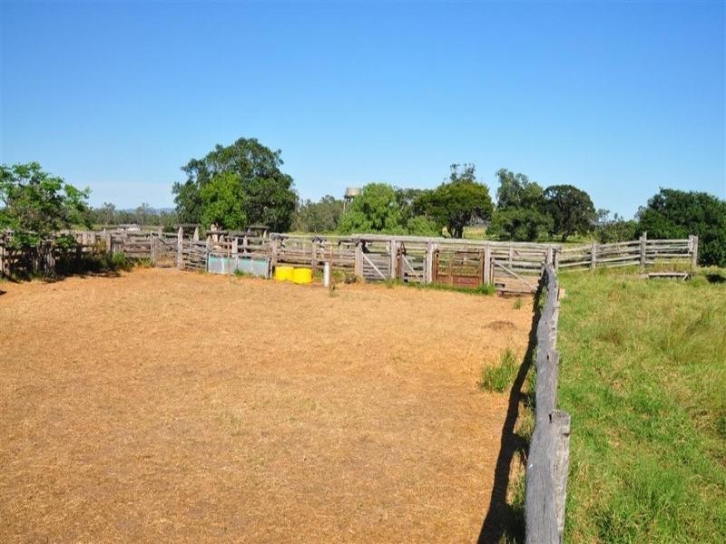 9 Atkinson Road, Yaamba QLD 4704