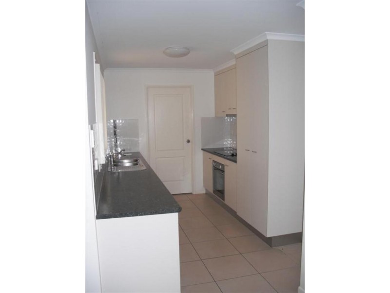 6 Chatterton Boulevard, Gracemere QLD 4702