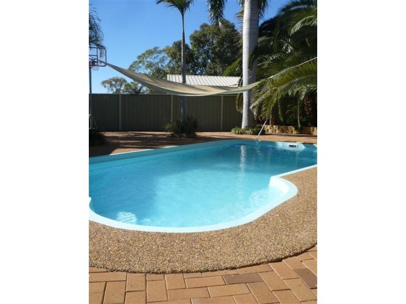 106 Donovan Crescent, Gracemere QLD 4702