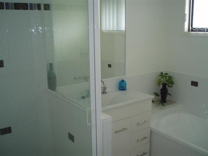 48 Donovan Cresent, Gracemere QLD 4702