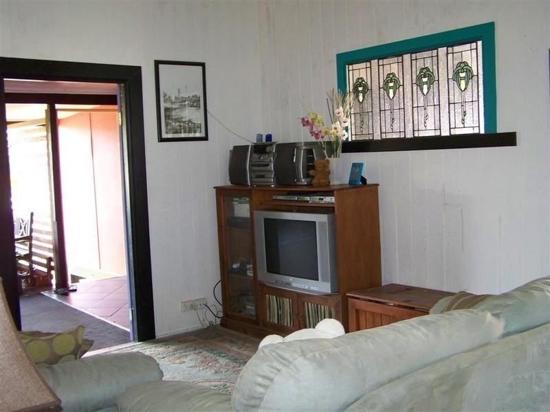 7 O’Connell Street, Depot Hill QLD 4700