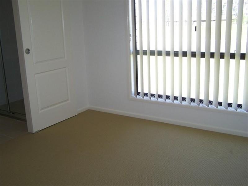 18 Jamie Crescent, Gracemere QLD 4702