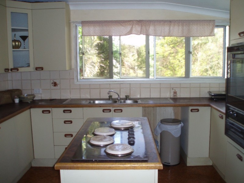 154 Black Gin Creek Road, Alton Downs QLD 4702