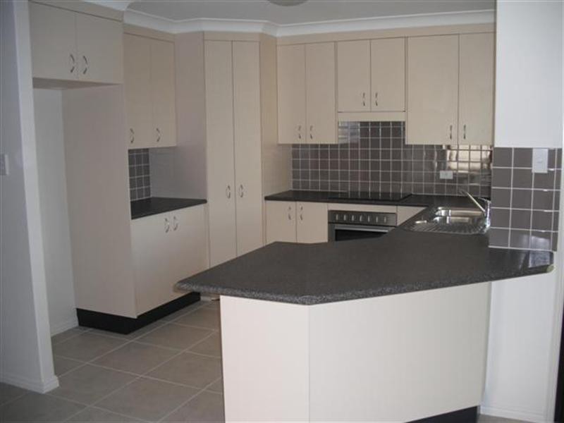 30 Lamb Avenue, Gracemere QLD 4702