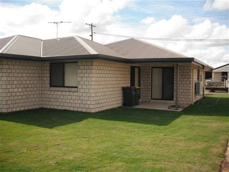 30 Lamb Avenue, Gracemere QLD 4702
