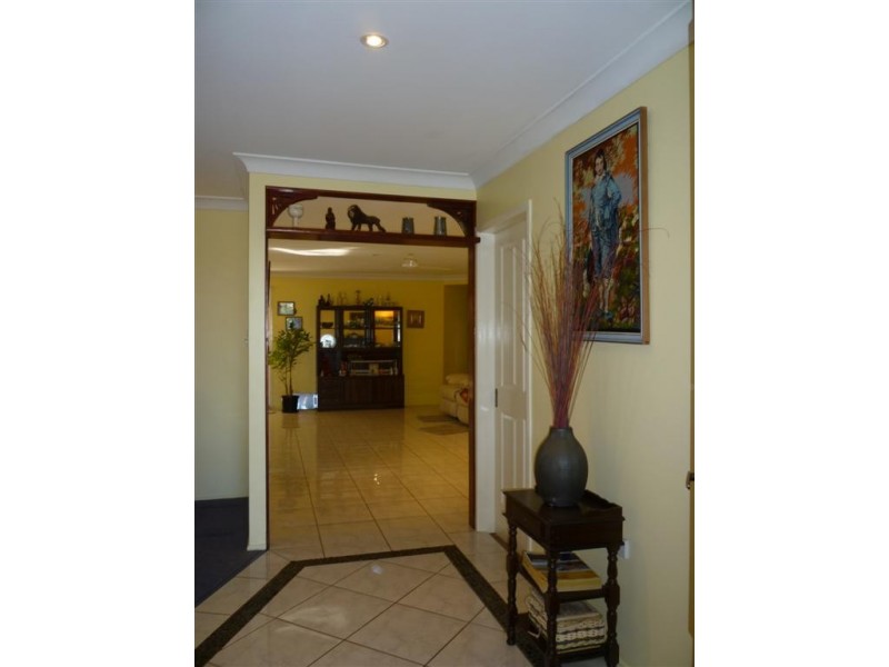 13 Rachael Close, Rockyview QLD 4701