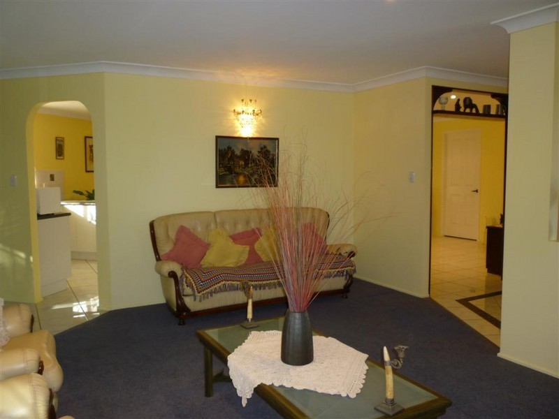 13 Rachael Close, Rockyview QLD 4701