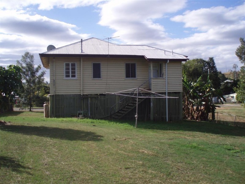 48 Pattison Street, Mount Morgan QLD 4714