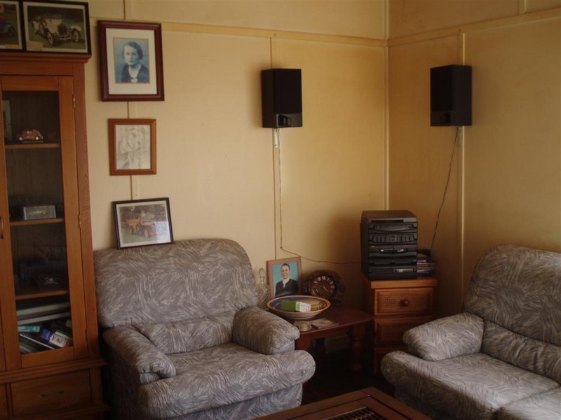 48 Pattison Street, Mount Morgan QLD 4714