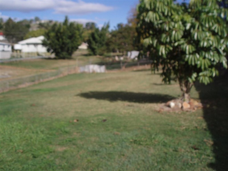 48 Pattison Street, Mount Morgan QLD 4714