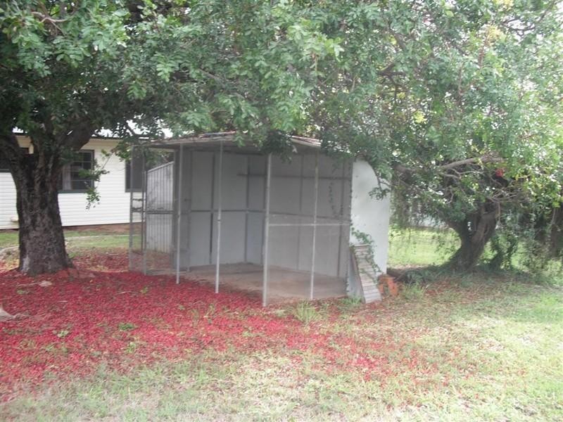 24 Lawrie Street, Gracemere QLD 4702