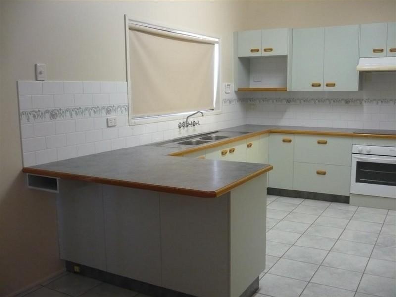 120. Capricorn Street, Gracemere QLD 4702