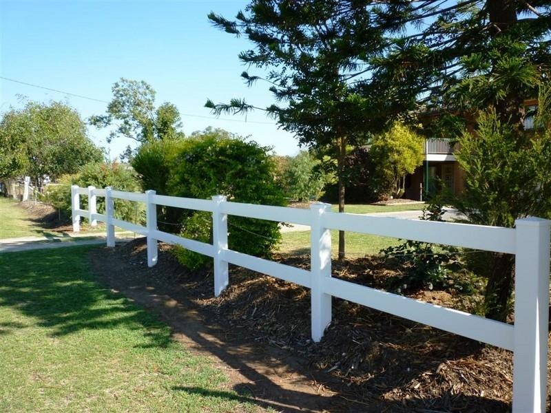 120. Capricorn Street, Gracemere QLD 4702
