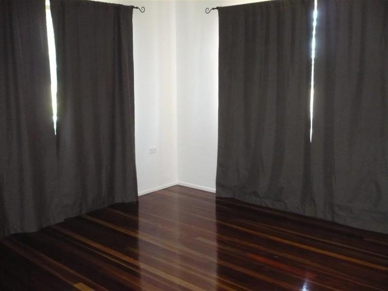 120. Capricorn Street, Gracemere QLD 4702