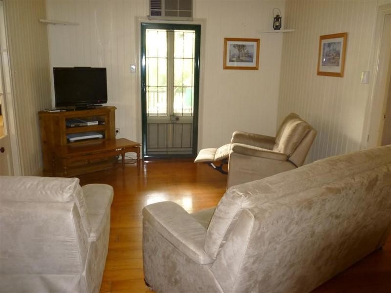 166 West Street, Allenstown QLD 4700