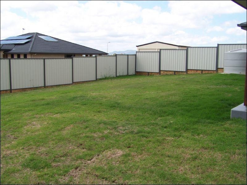 22 Broadhurst Drive, Gracemere QLD 4702