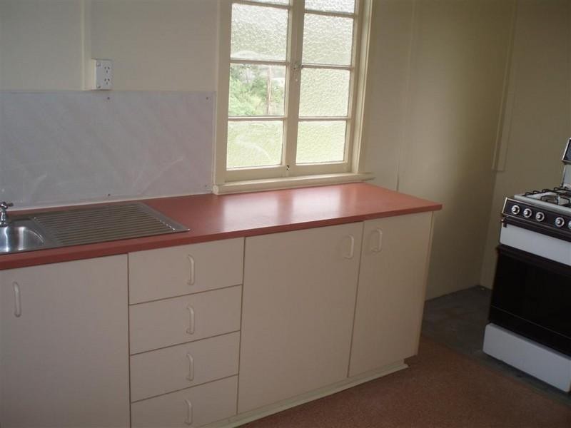 48 Pattison Street,, Mount Morgan QLD 4714