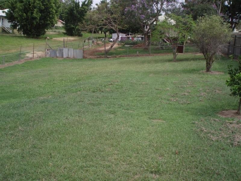 48 Pattison Street,, Mount Morgan QLD 4714