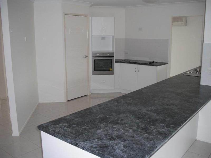 5 Cockatoo Court, Gracemere QLD 4702