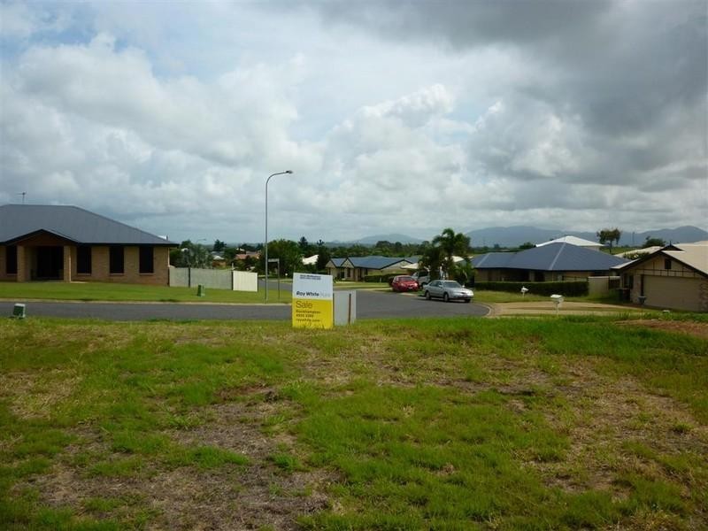 24 Zamia Way, Gracemere QLD 4702