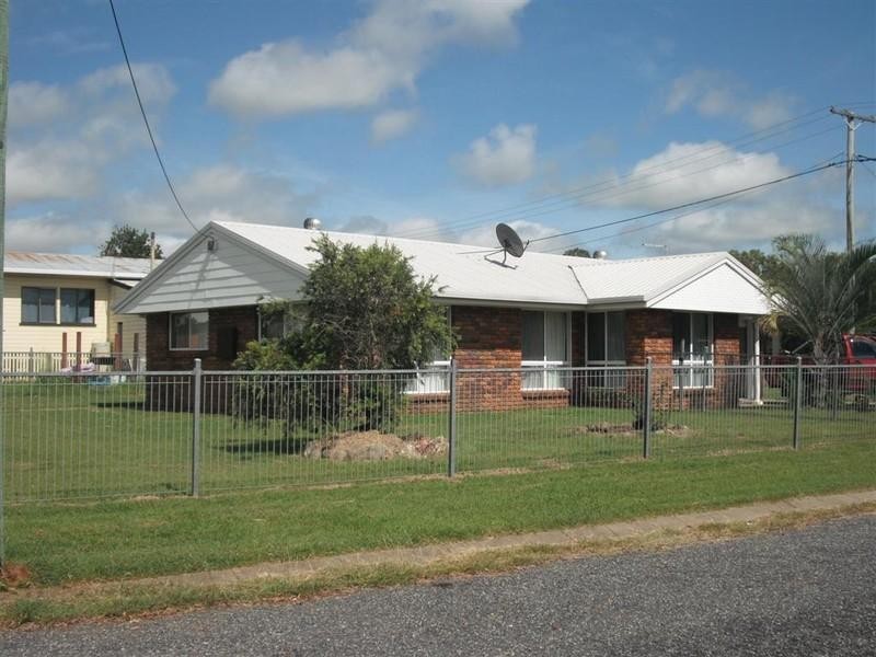 2 Lorraine Court, Gracemere QLD 4702