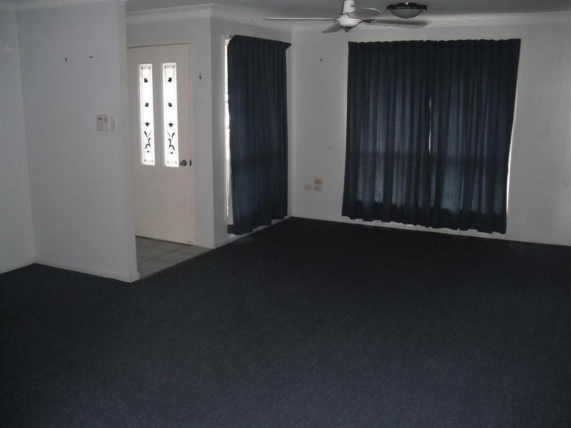 2 Lorraine Court, Gracemere QLD 4702