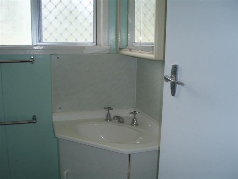 6 Staunton Street, Mount Morgan QLD 4714