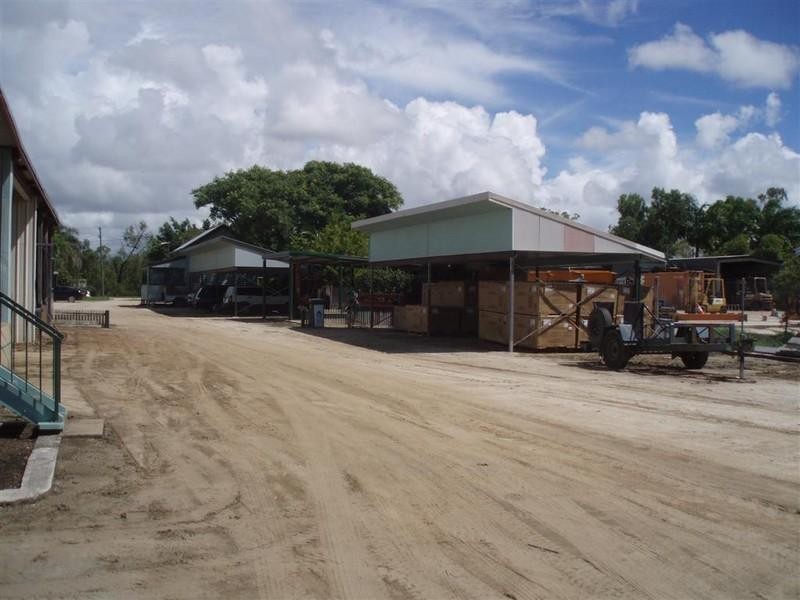 98 Middle Road, Gracemere QLD 4702