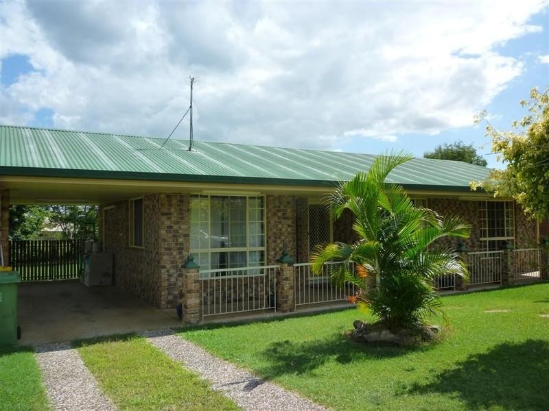 79 Donovan Crescent, Gracemere QLD 4702