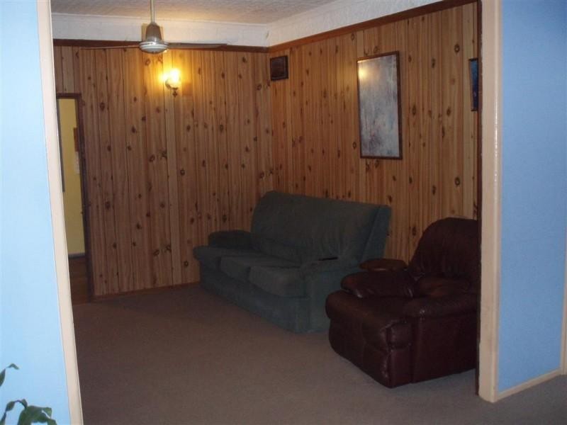 46 Isabella Street, Stanwell QLD 4702