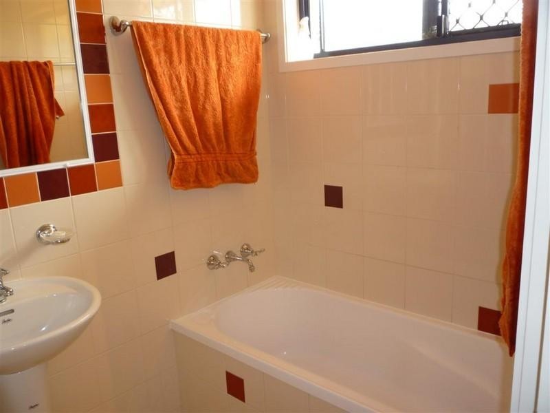 21 Poinciana Place, Gracemere QLD 4702