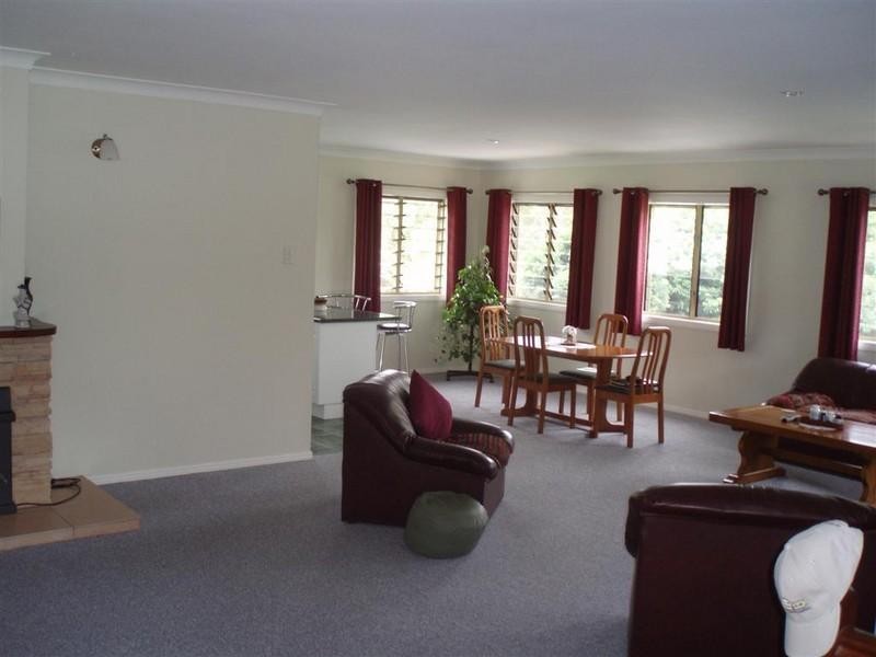 4 Dee Street, Mount Morgan QLD 4714